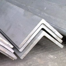 Уголок нержавеющий равнополочный г/к AISI 304L 20х20х3 мм EN 10056